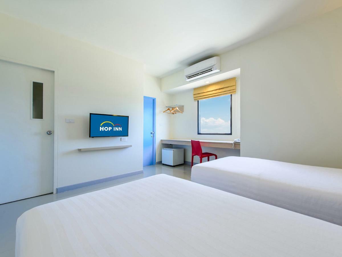 Hop Inn Chiang Rai Clock Tower Bagian luar foto