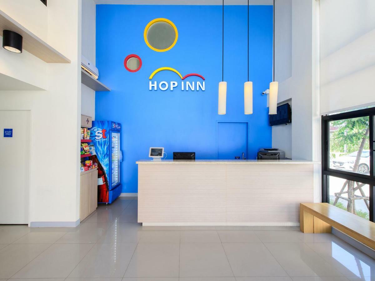 Hop Inn Chiang Rai Clock Tower Bagian luar foto